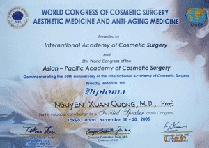 Hàn Lâm Viện GPTM Quốc tế trao tặng cho BS Cương tại Tokyo, Nhật Bản - 11/2005