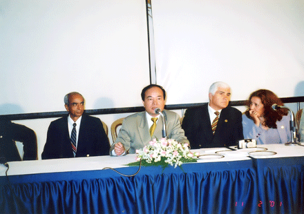 GS, TS Nguyễn Xuân Cương chủ toạ hội nghị quốc tế tại MUMBAI - Ấn độ năm 2001