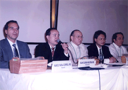 GS, TS Nguyễn Xuân Cương chủ tọa tại Hội nghị Quốc tế tại Philippines năm 2003